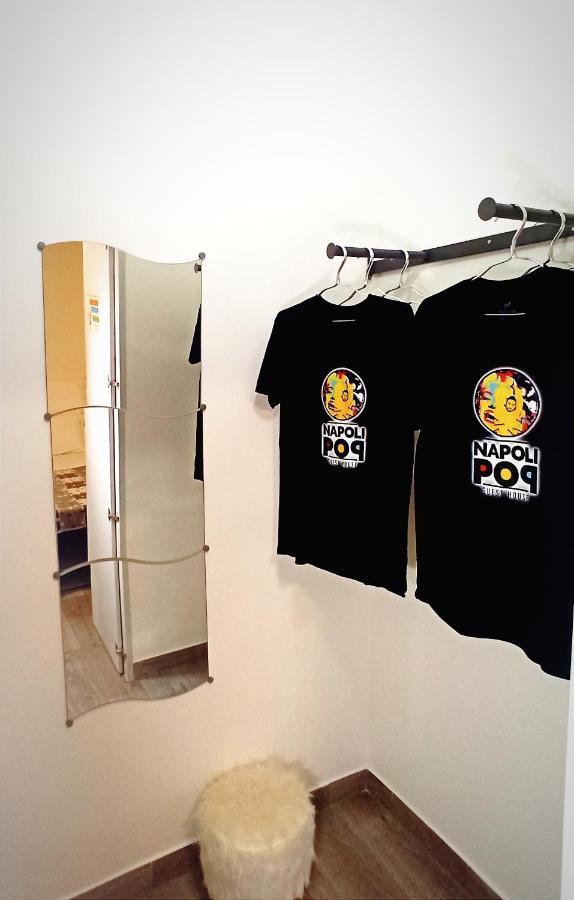 Napoli Pop Chiaia Apartment Bagian luar foto