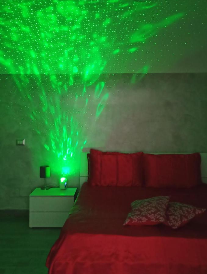 Napoli Pop Chiaia Apartment Bagian luar foto