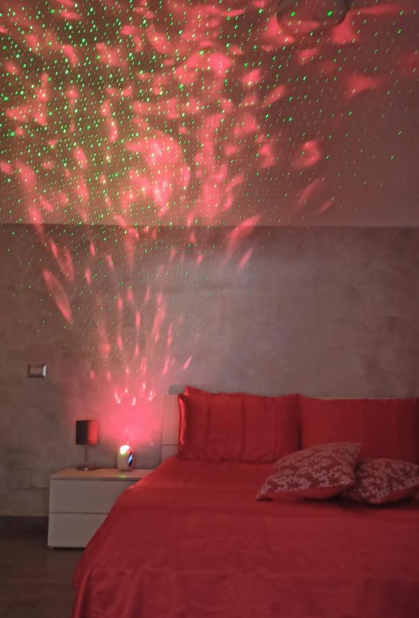 Napoli Pop Chiaia Apartment Bagian luar foto